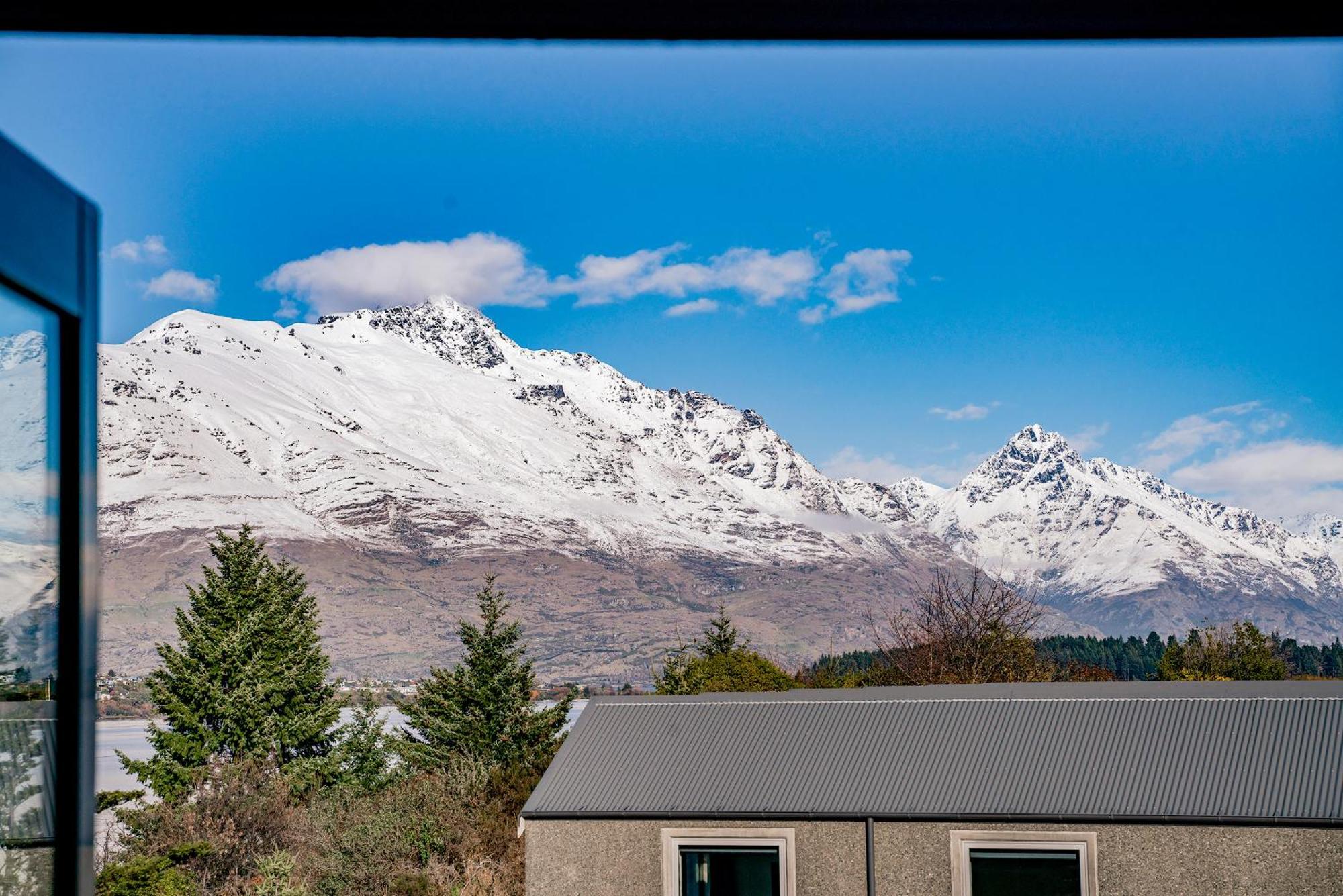 Lakefront Living - 4 Bedrm Apartment Alpine Village Queenstown Exterior foto